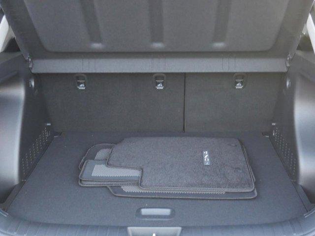 2025 Hyundai Kona EV SEL - Photo 12