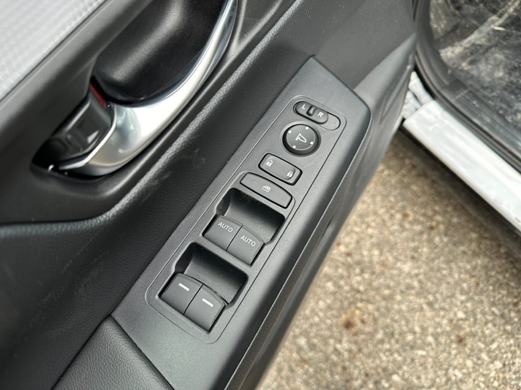 Used 2024 Crystal Black Pearl Honda EX image 5