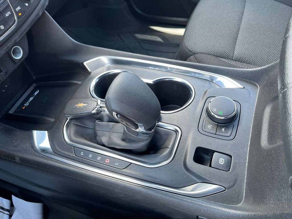 Used 2023 Gray Chevrolet LT image 19