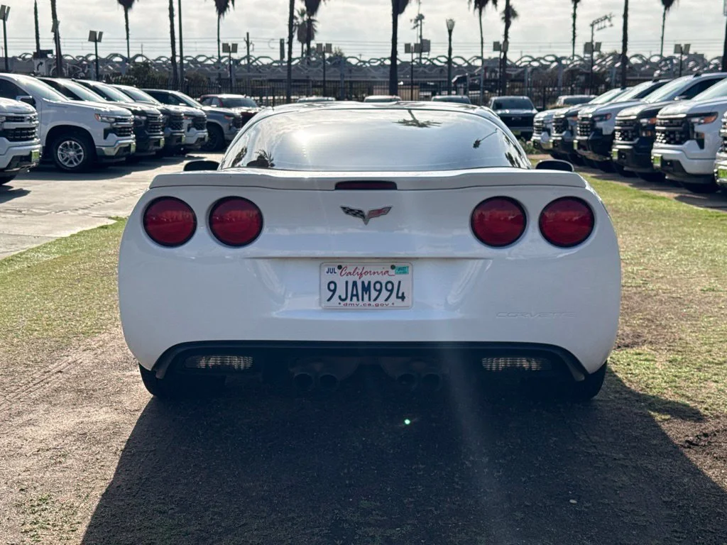 Used 2010 ARCTIC WHITE Chevrolet w/2LT image 6