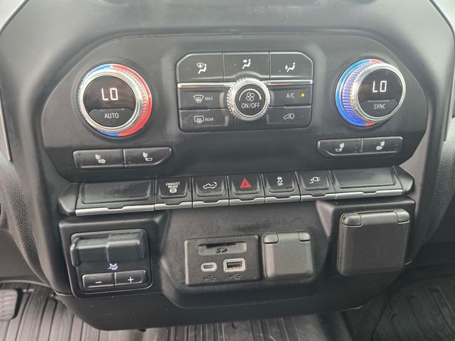 Used 2023  GMC SLT image 15