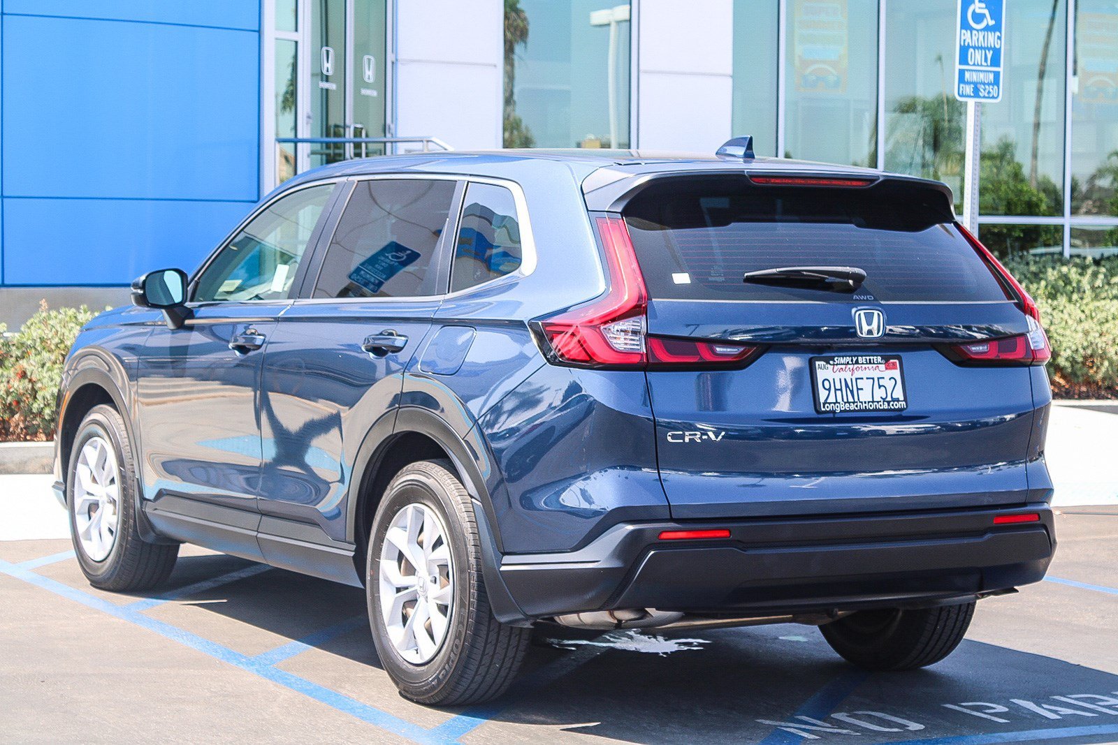 2023 Honda CR-V LX - Photo 8