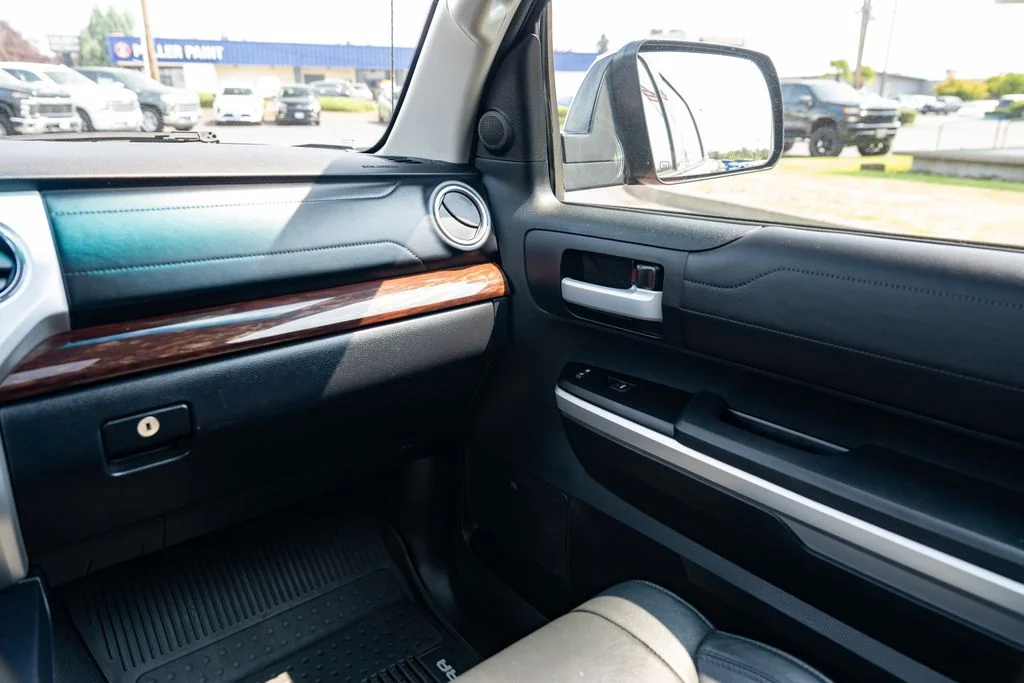 Used 2016 Midnight Black Metallic Toyota Limited image 10