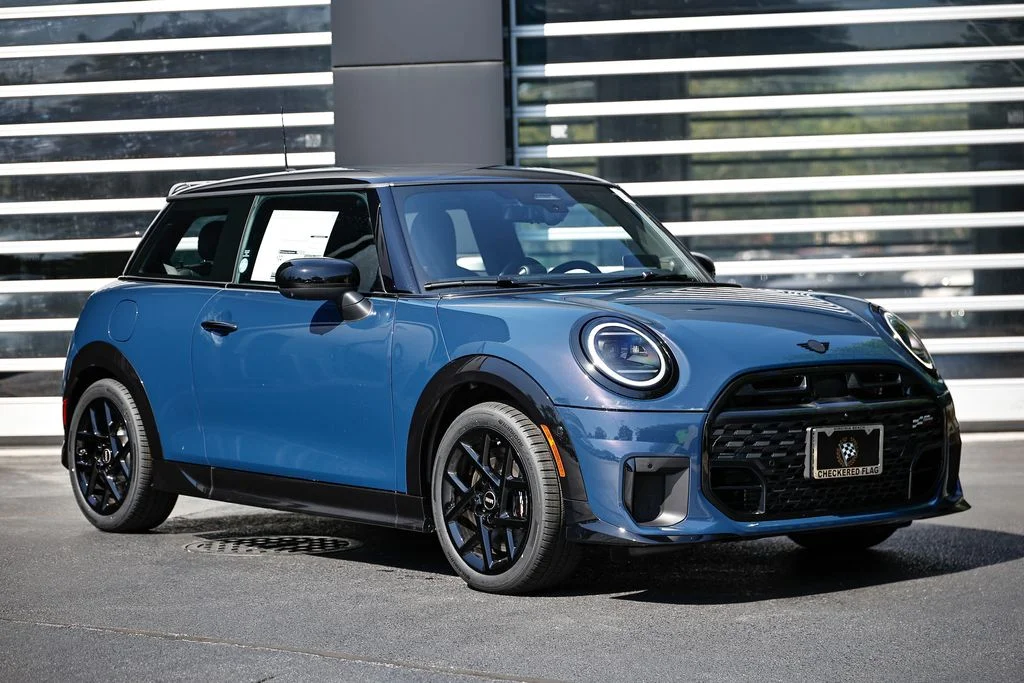 2026 MINI Hardtop Cooper S's photo