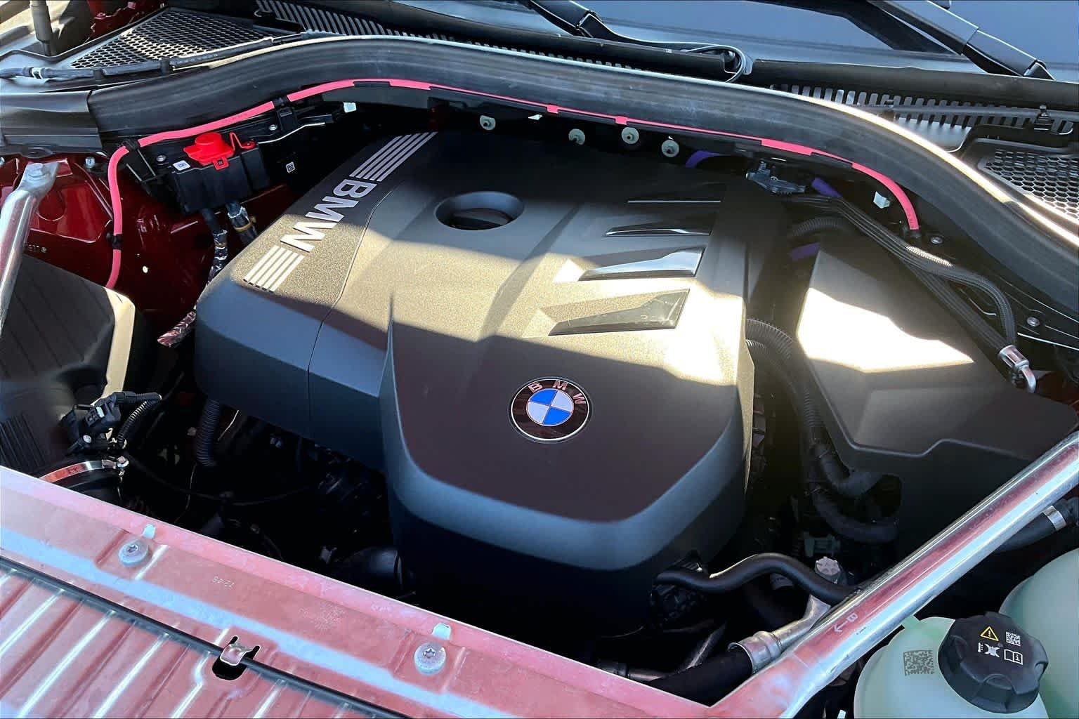 Used 2026 Vegas Red Metallic BMW 30 xDrive image 31