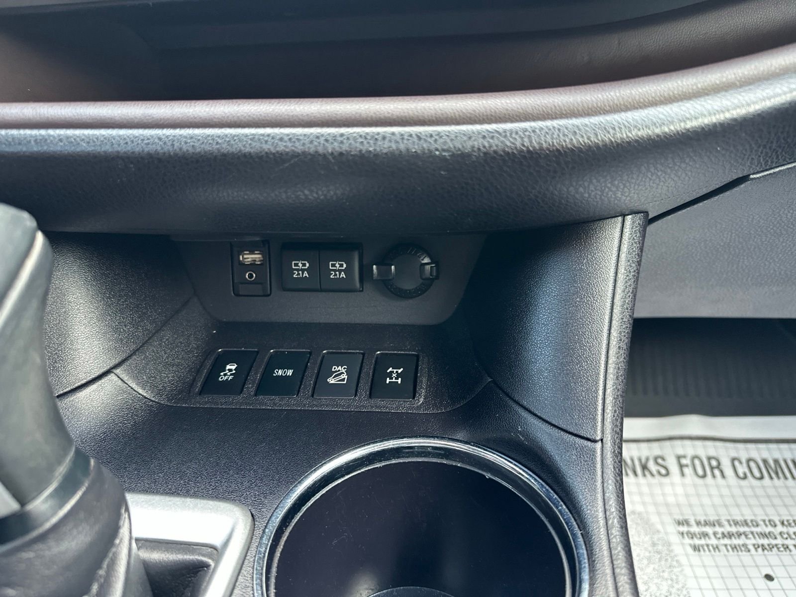 Used 2017  Toyota XLE image 69