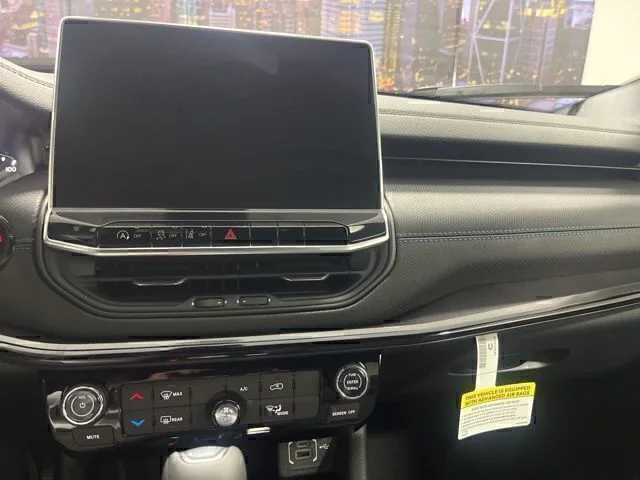 New 2026 Hydro Blue Pearlcoat Jeep Latitude image 14