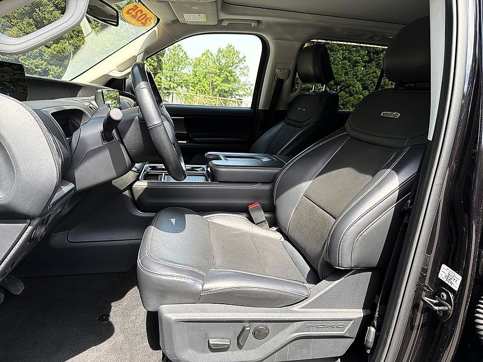 Used 2025 Black Metallic Ford Platinum image 11