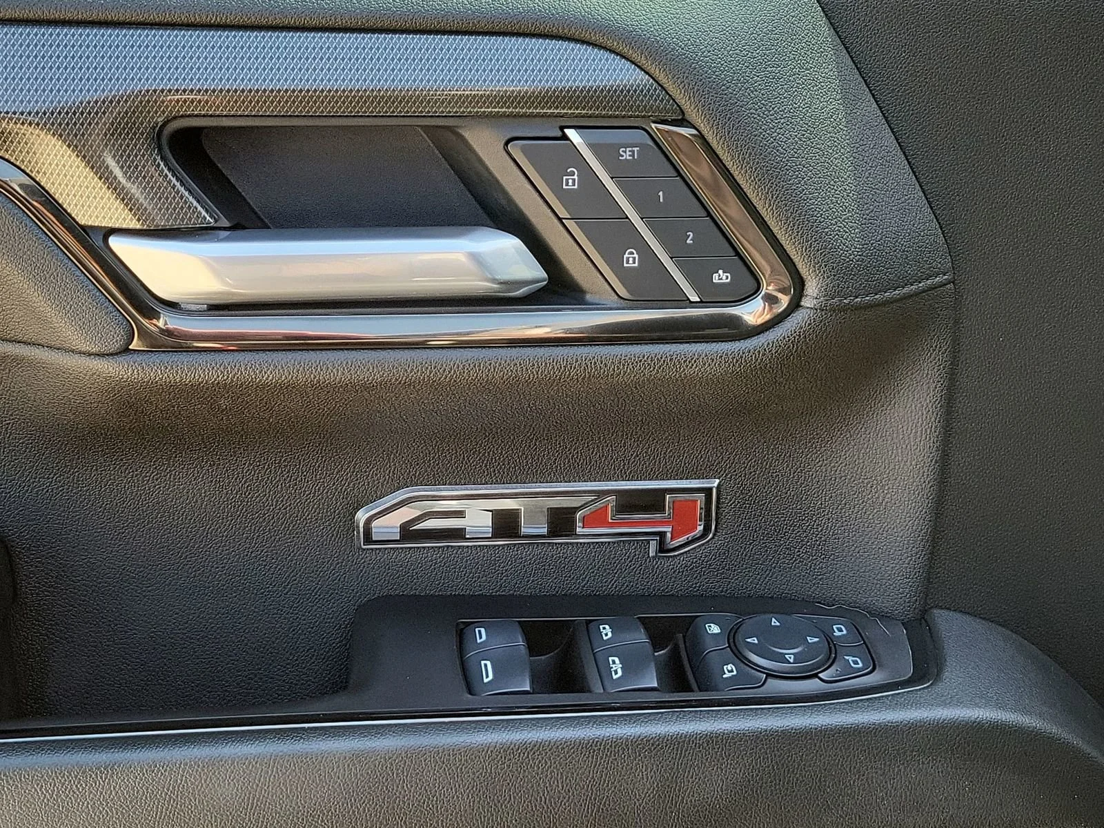 2025 GMC Sierra 1500 AT4 - Photo 24