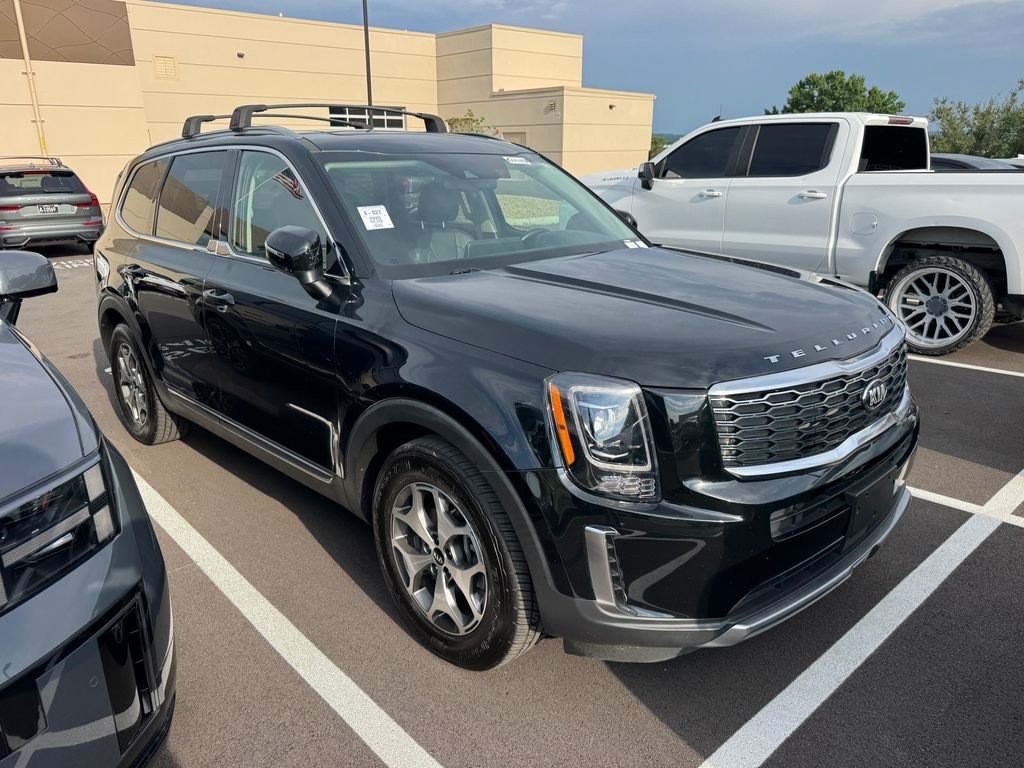 Used 2020 Black Kia EX image 19