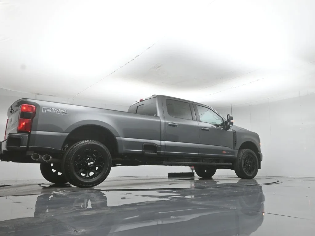 New 2026 Carbonized Gray Metallic Ford XLT image 49
