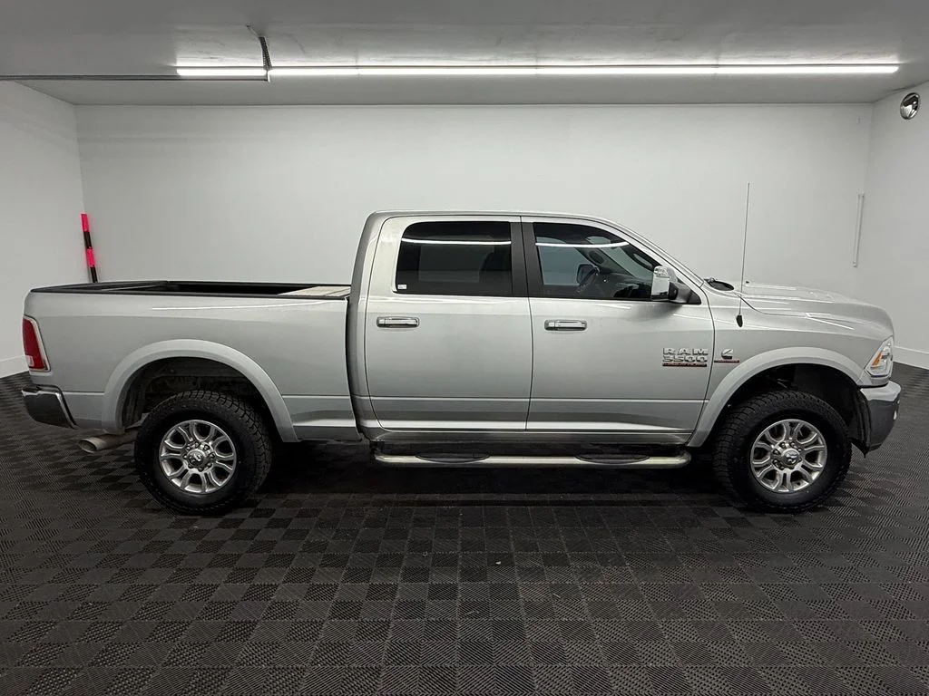 Used 2014 Sil/Silver Ram Laramie image 8