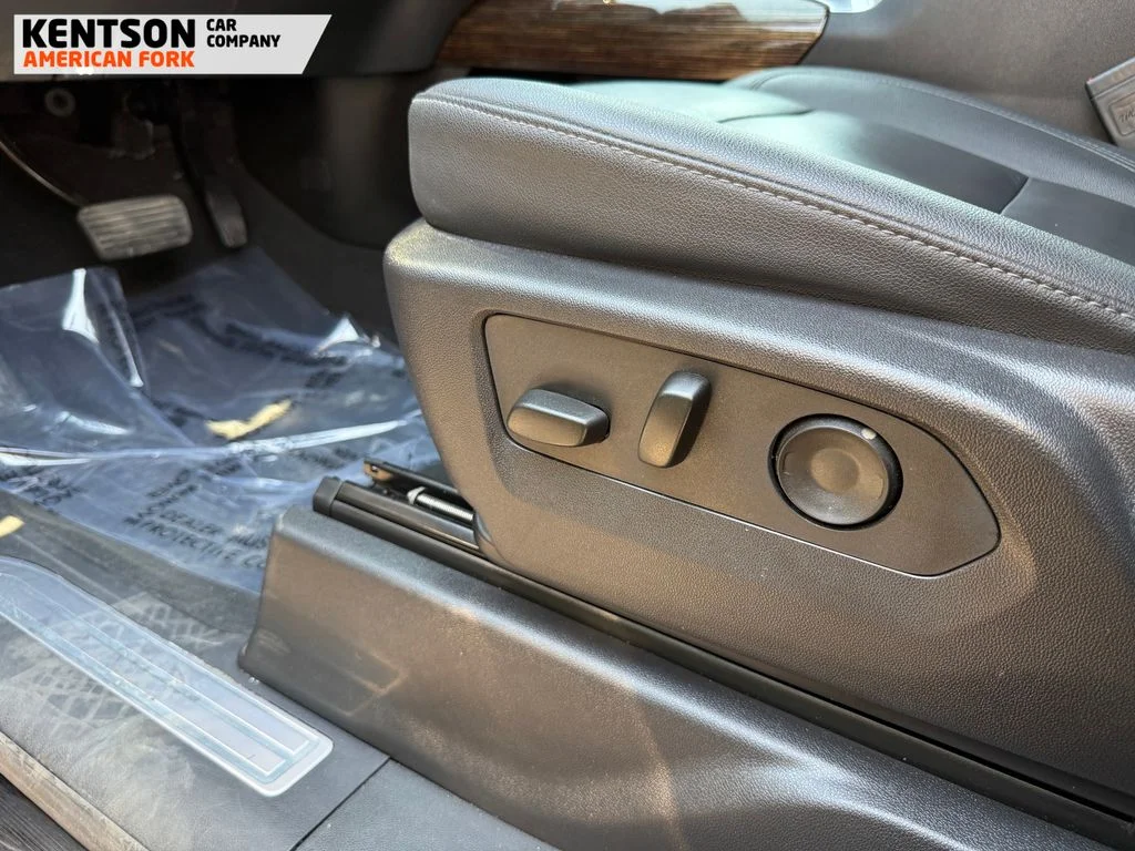 Used 2025 Black GMC Elevation image 28