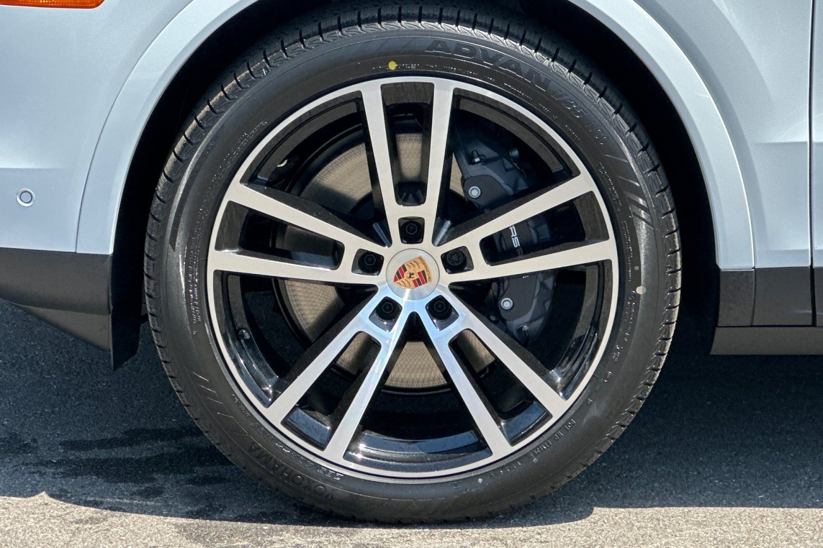 New 2026 Carrara White Metallic Porsche AWD image 27