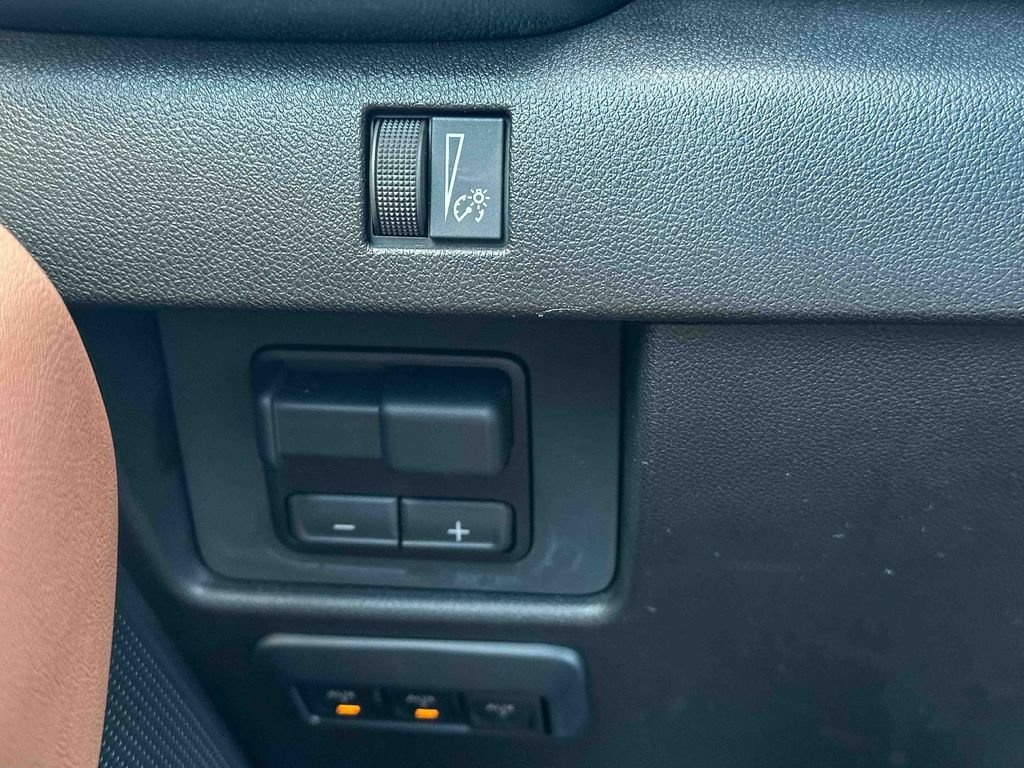 Used 2025 Black GMC AT4 image 35
