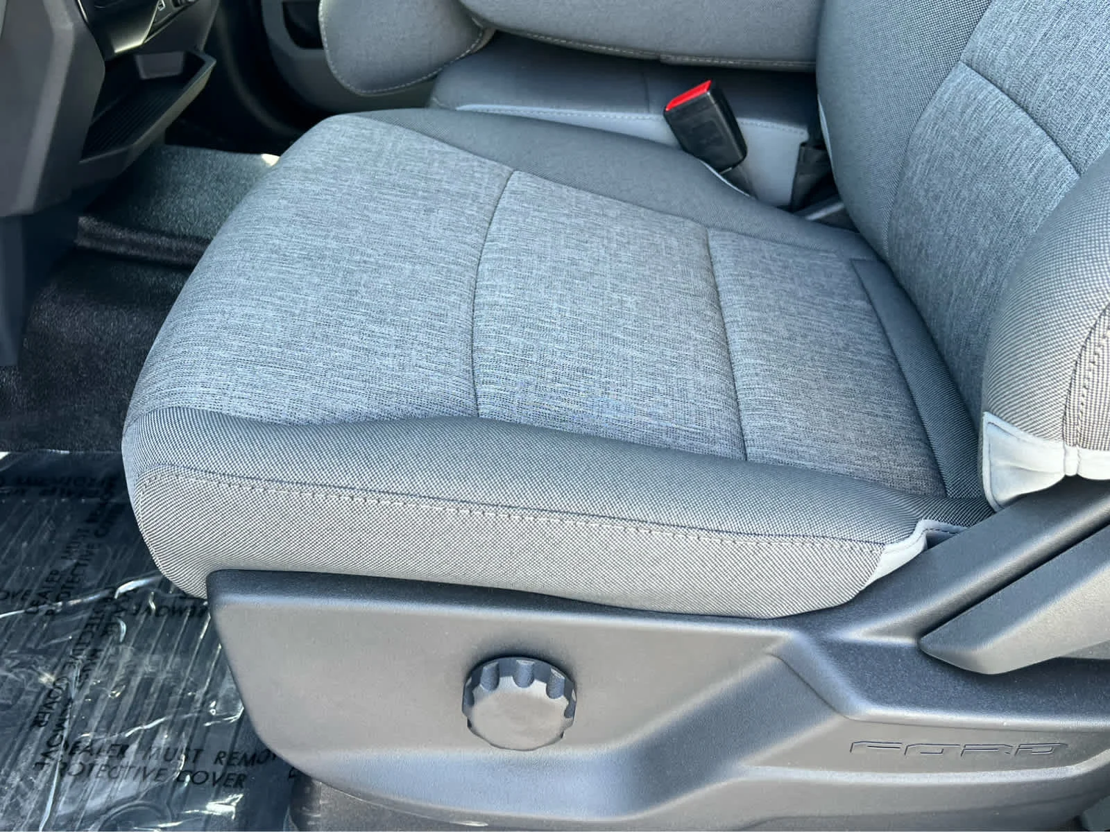 New 2026 Oxford White Ford XL image 30