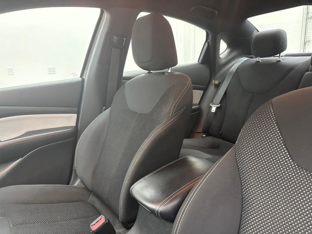 Used 2016 Granite Crystal Clearcoat Metallic Dodge SXT image 23
