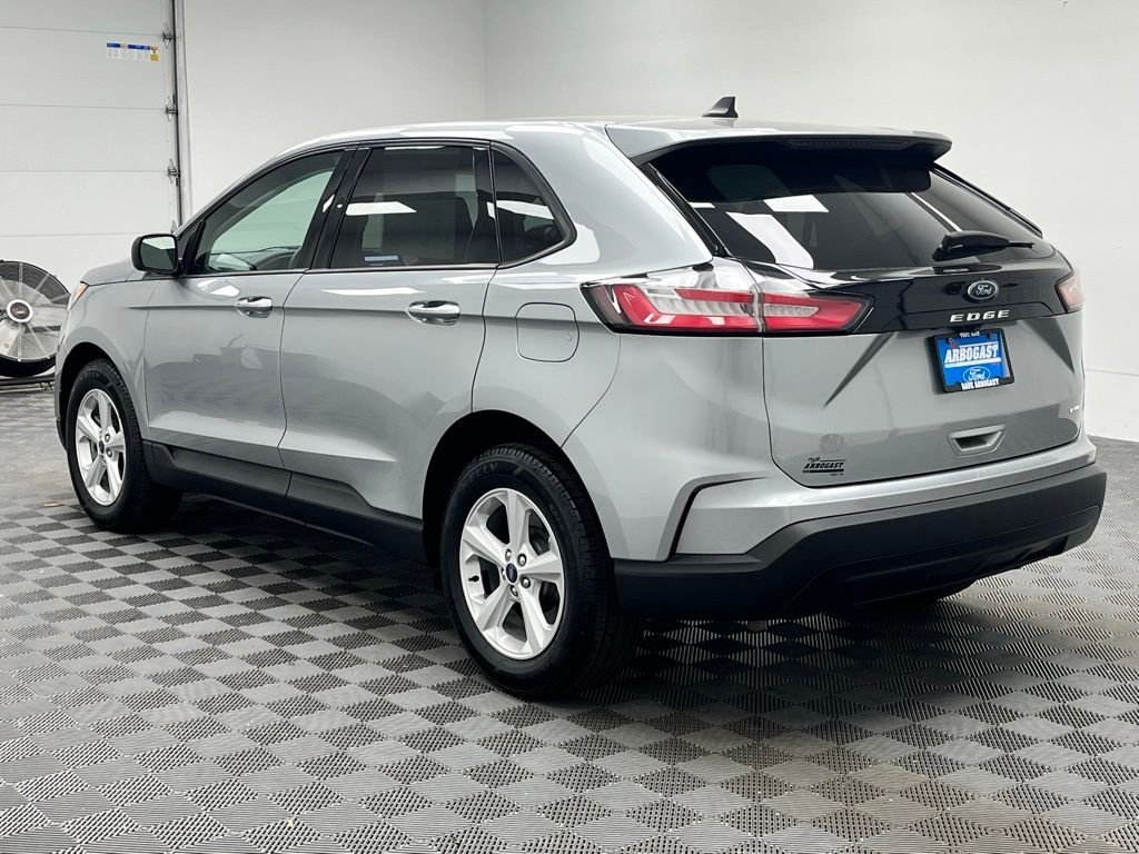 2022 Ford Edge SE - Photo 11