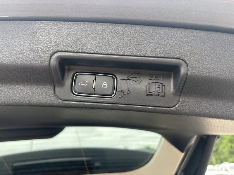 Used 2025 Gray Ford Active image 20