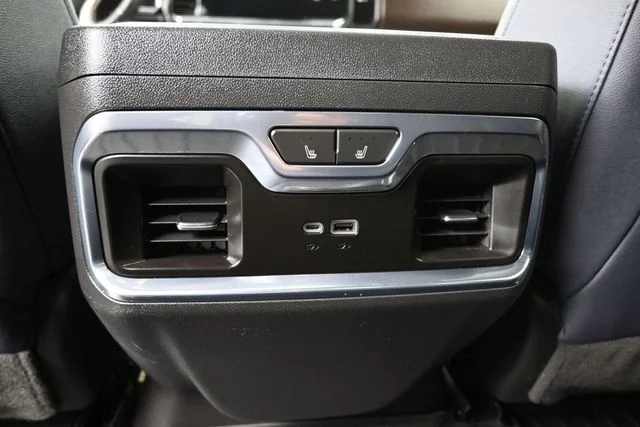 Used 2023 Black Chevrolet High Country image 17