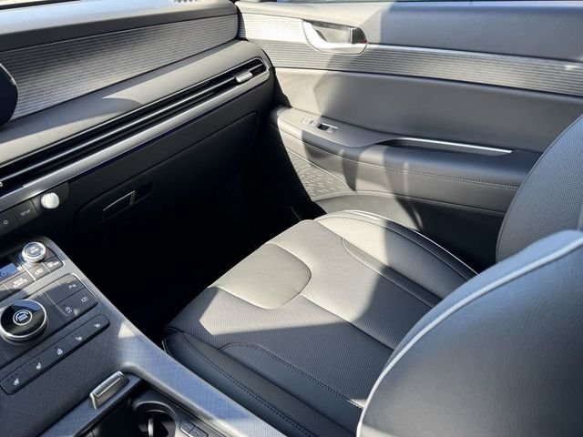 New 2025 Silver Hyundai Limited image 11