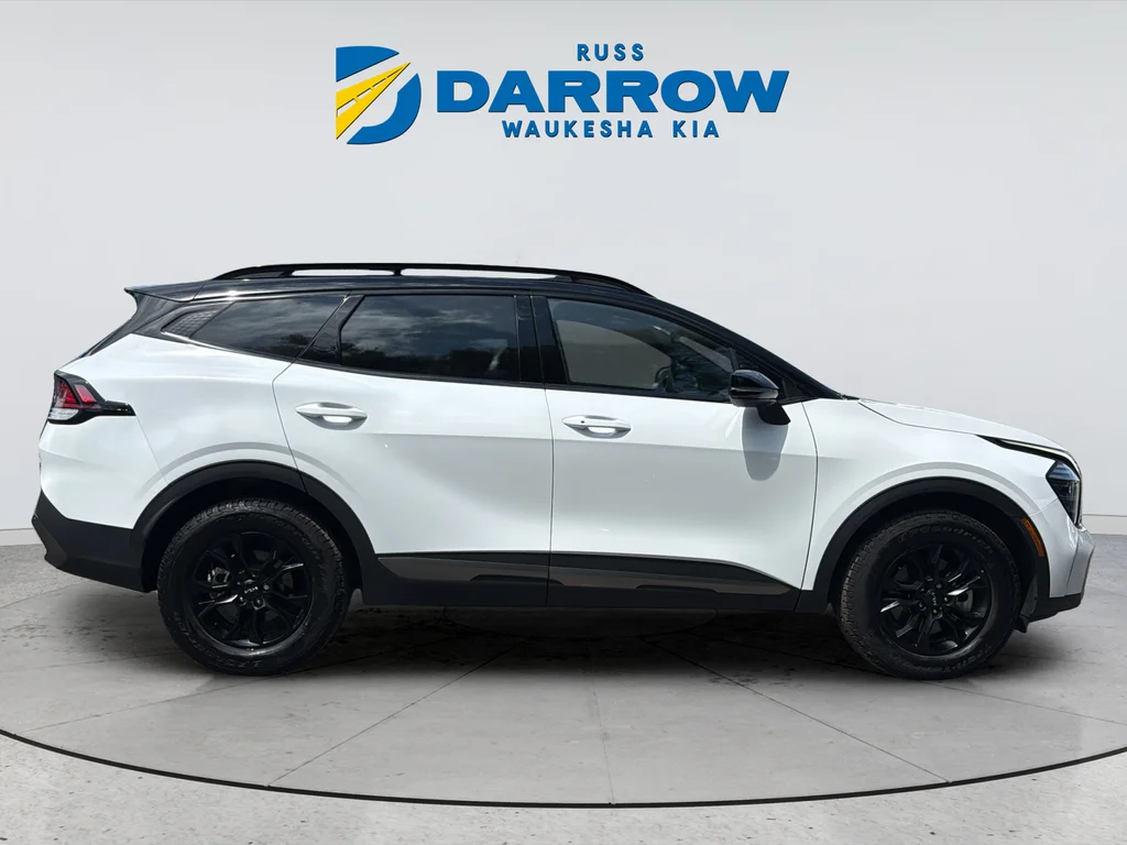 Used 2024 White Kia X-Pro image 6