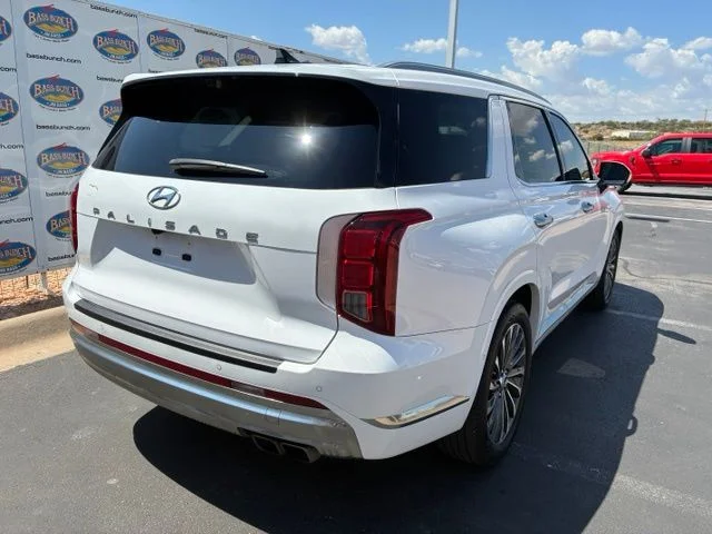 Used 2025 Hyper White Hyundai Calligraphy image 4