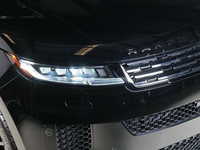 New 2026 Narvik Black Land Rover SV image 27