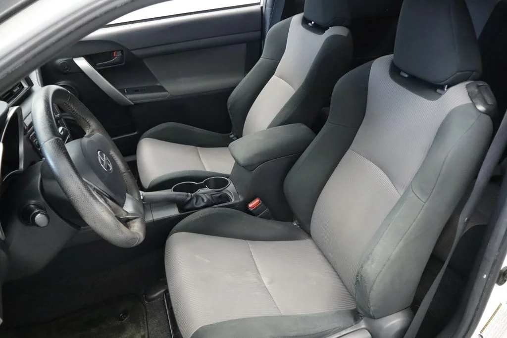 Used 2014 White Scion Base image 23