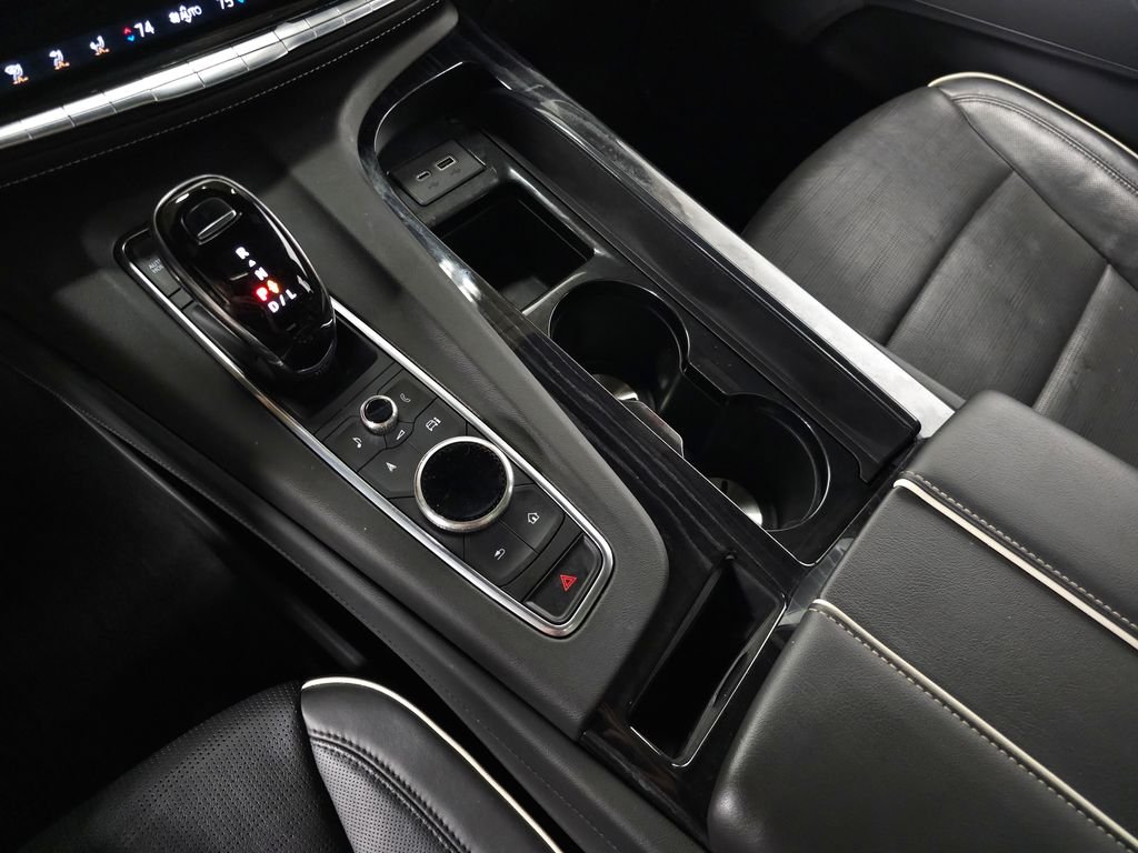 Used 2022 White Cadillac Sport image 36