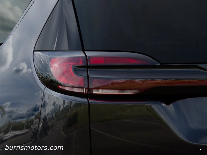 New 2027 Diamond Black Crystal Pearl-Coat Exterior Paint Chrysler Limited image 9