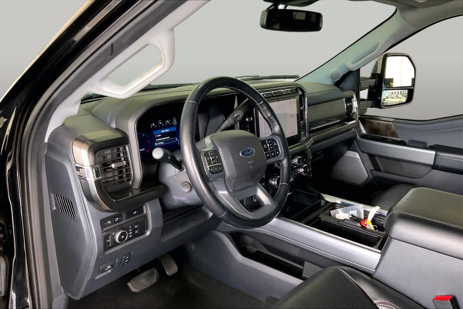Used 2024 Agate Black Ford LARIAT image 17