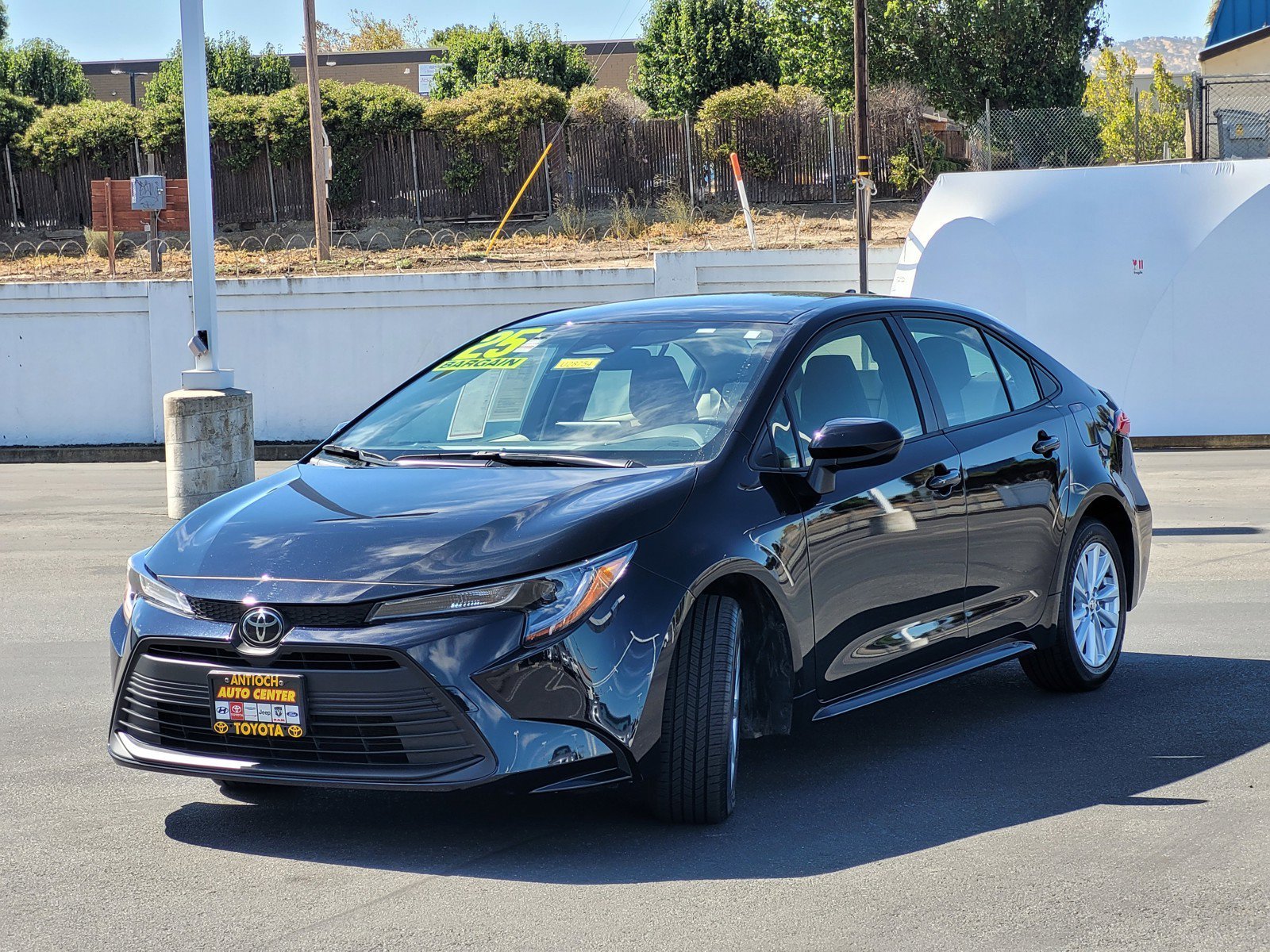 Used 2025  Toyota LE image 8
