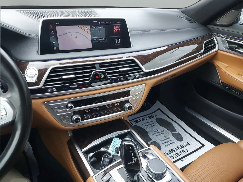 Used 2022 Blue BMW 740i xDrive image 15