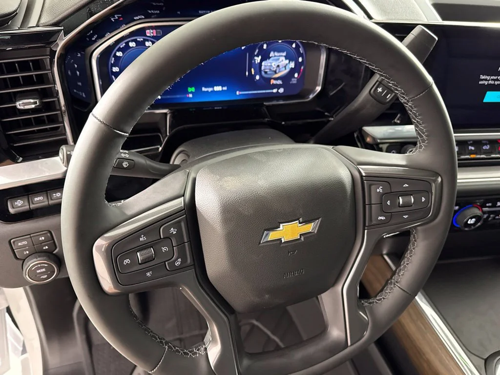 New 2026 Summit White Chevrolet High Country image 38