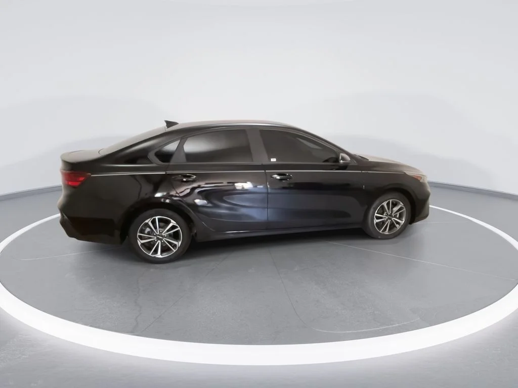 Used 2023 Black Kia LXS image 2