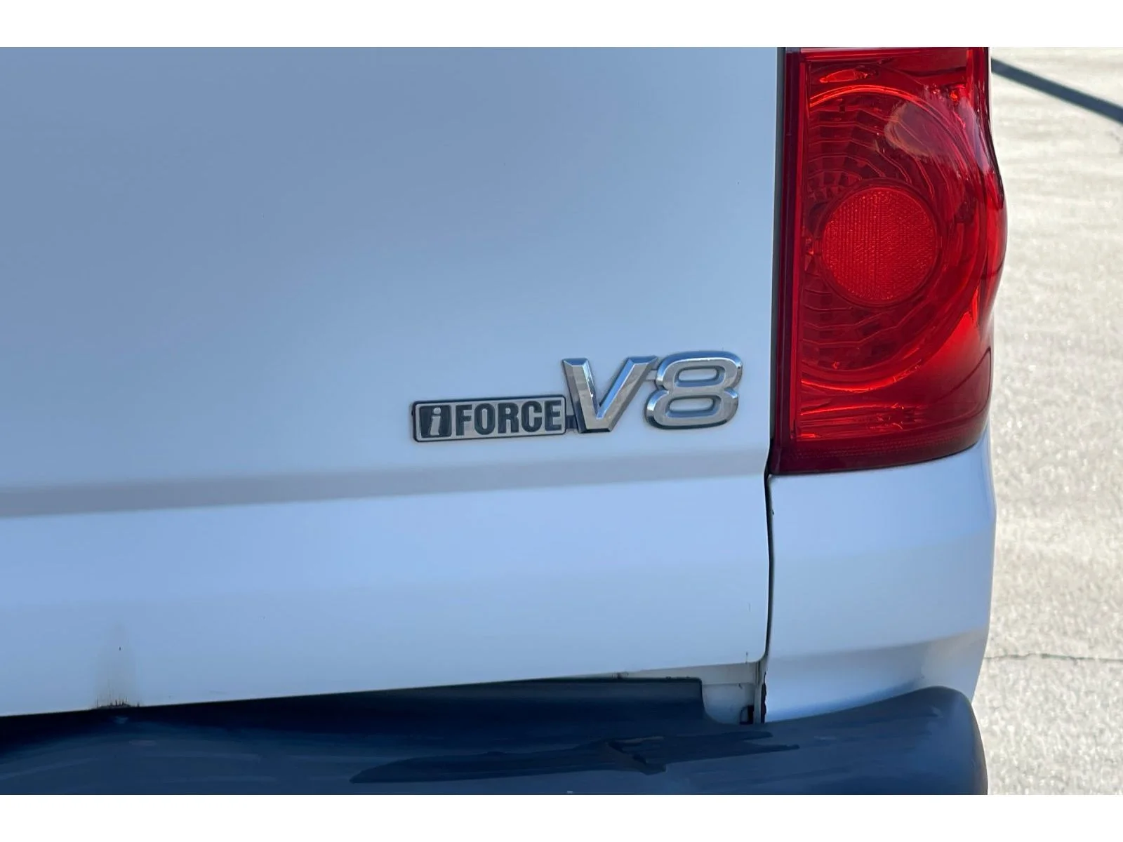 Used 2004 Natural White Toyota Ltd image 17