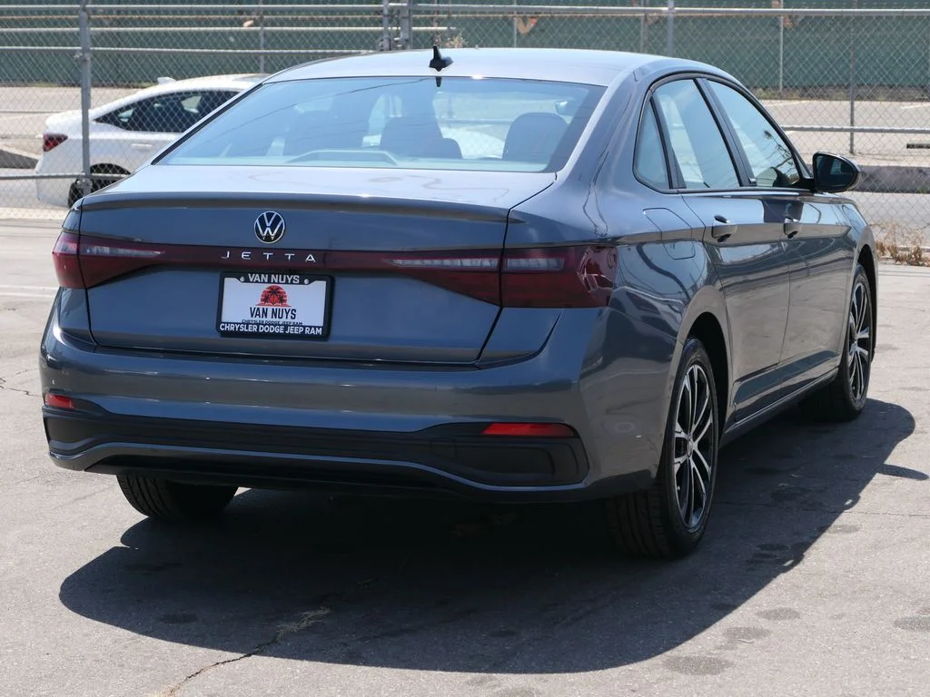 Used 2025 Pyrite Silver Metallic Volkswagen 1.5T Sport image 3