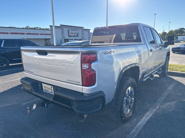 Used 2023 Silver Chevrolet Custom image 6