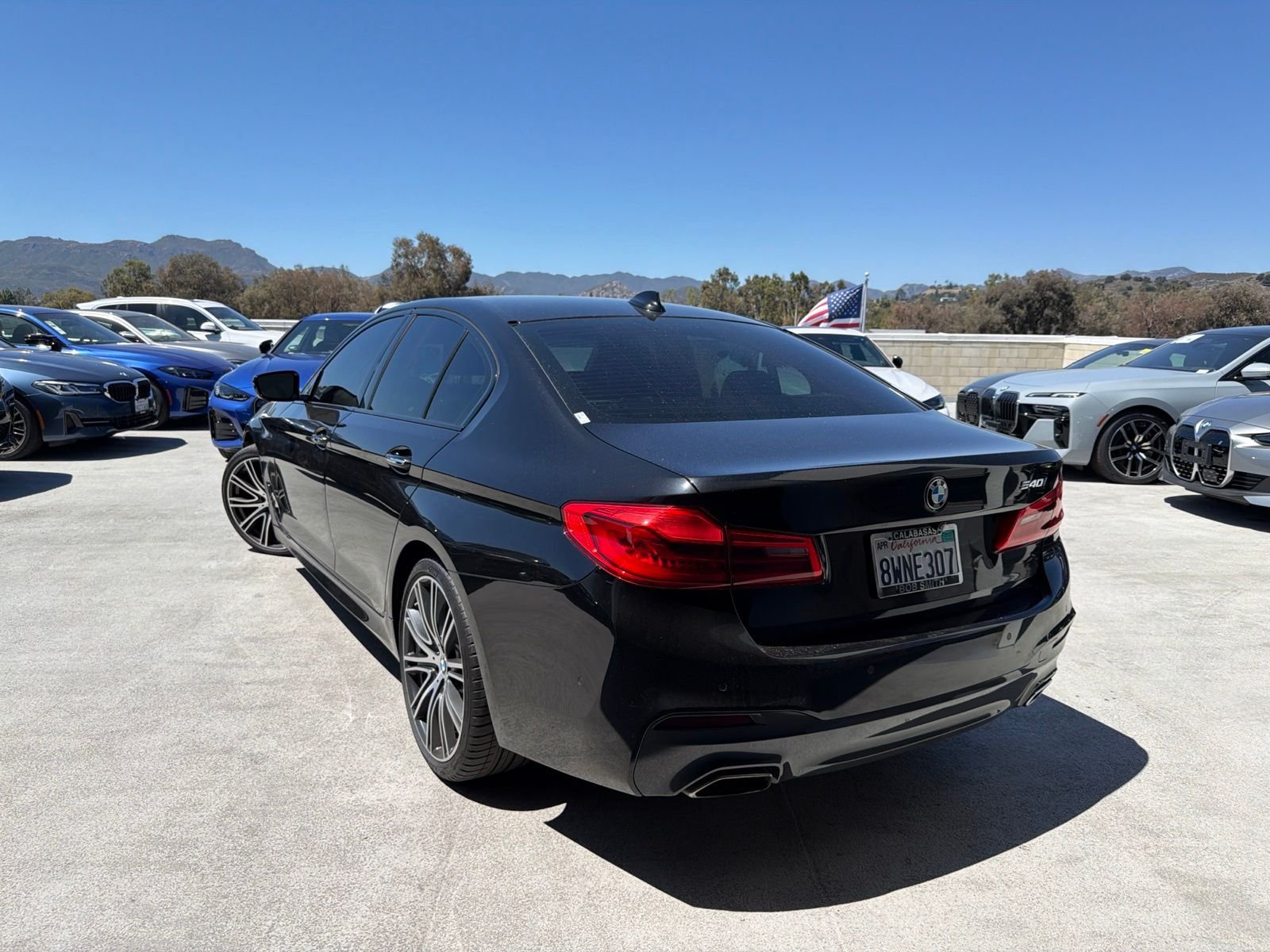 Used 2018 Black Sapphire Metallic BMW 540i image 2