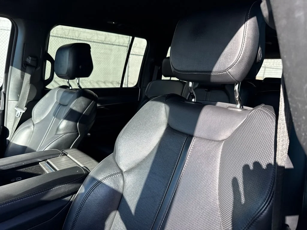 Certified Used 2024 White Jeep Series II image 23