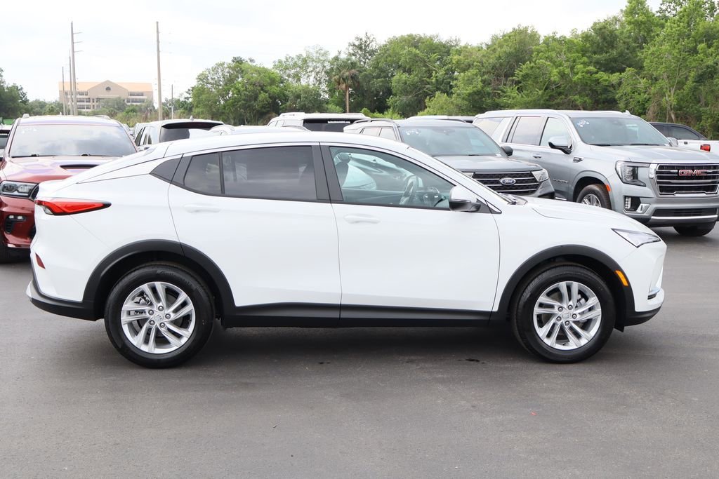 New 2026 Summit White Buick Preferred image 4