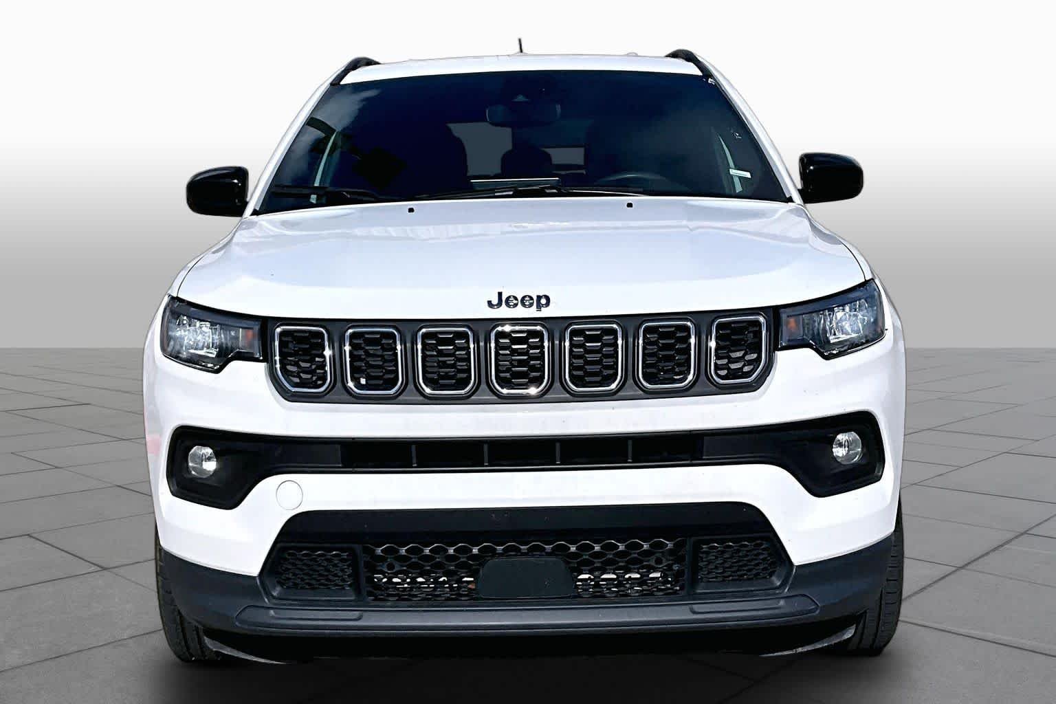 Used 2024 Bright White Clearcoat Jeep Latitude image 4