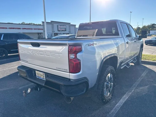 Used 2023 Silver Chevrolet Custom image 6