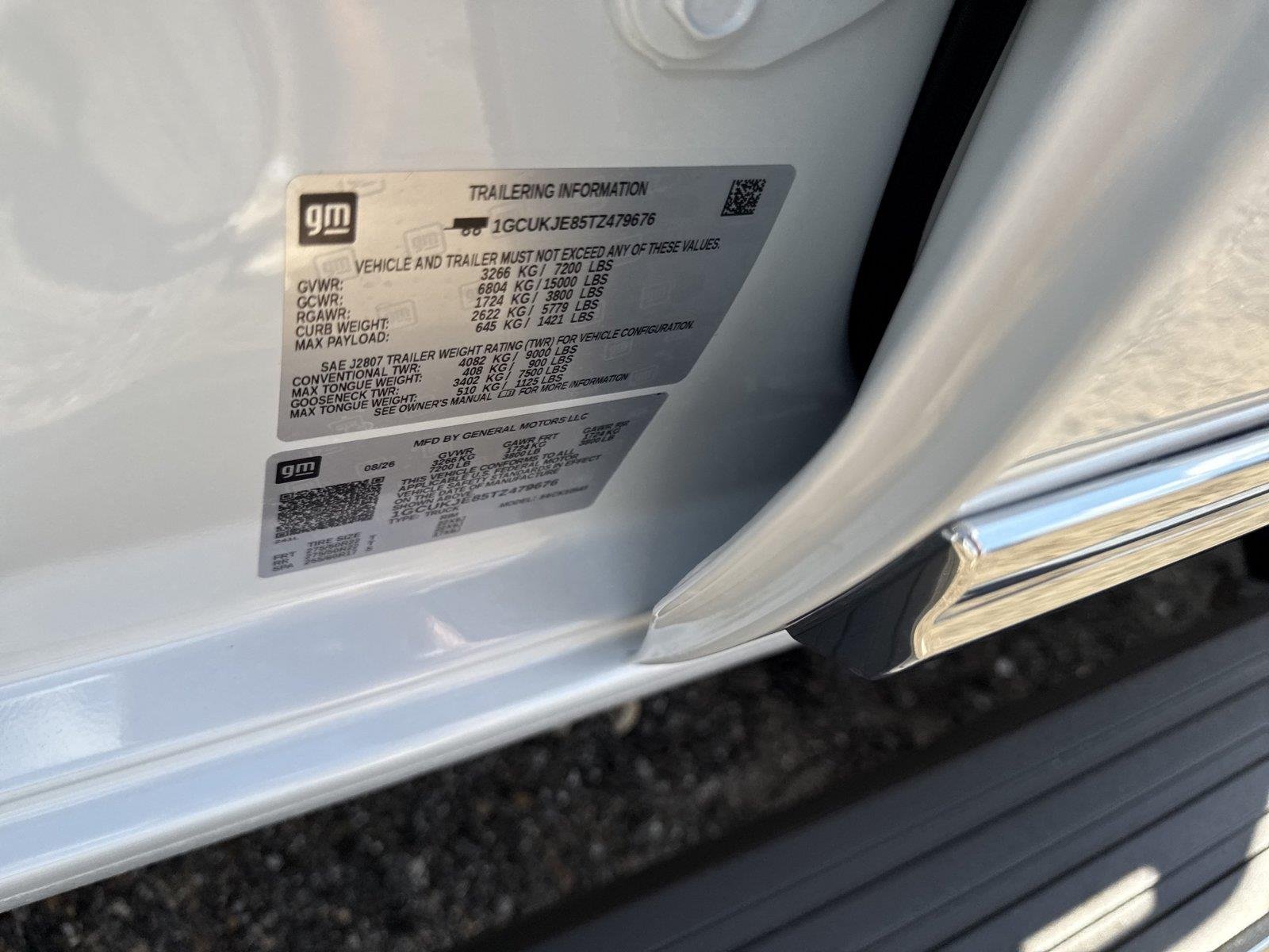 New 2026 Polar White Tricoat Chevrolet High Country image 39