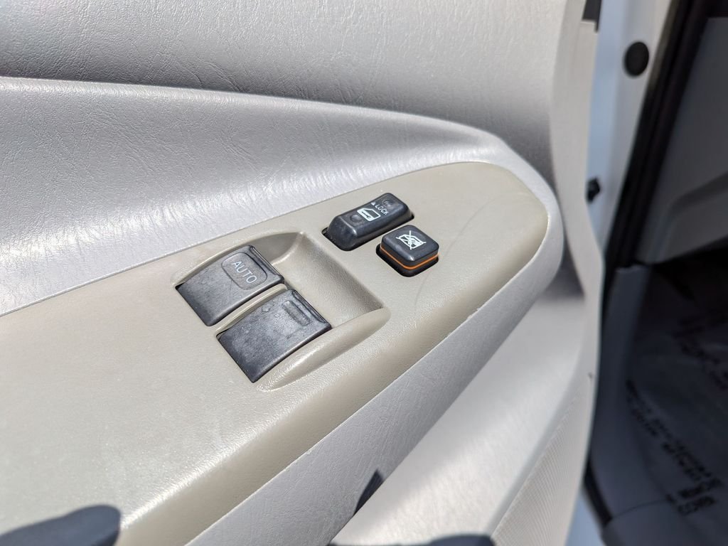 2010 Toyota Tacoma PreRunner - Photo 12