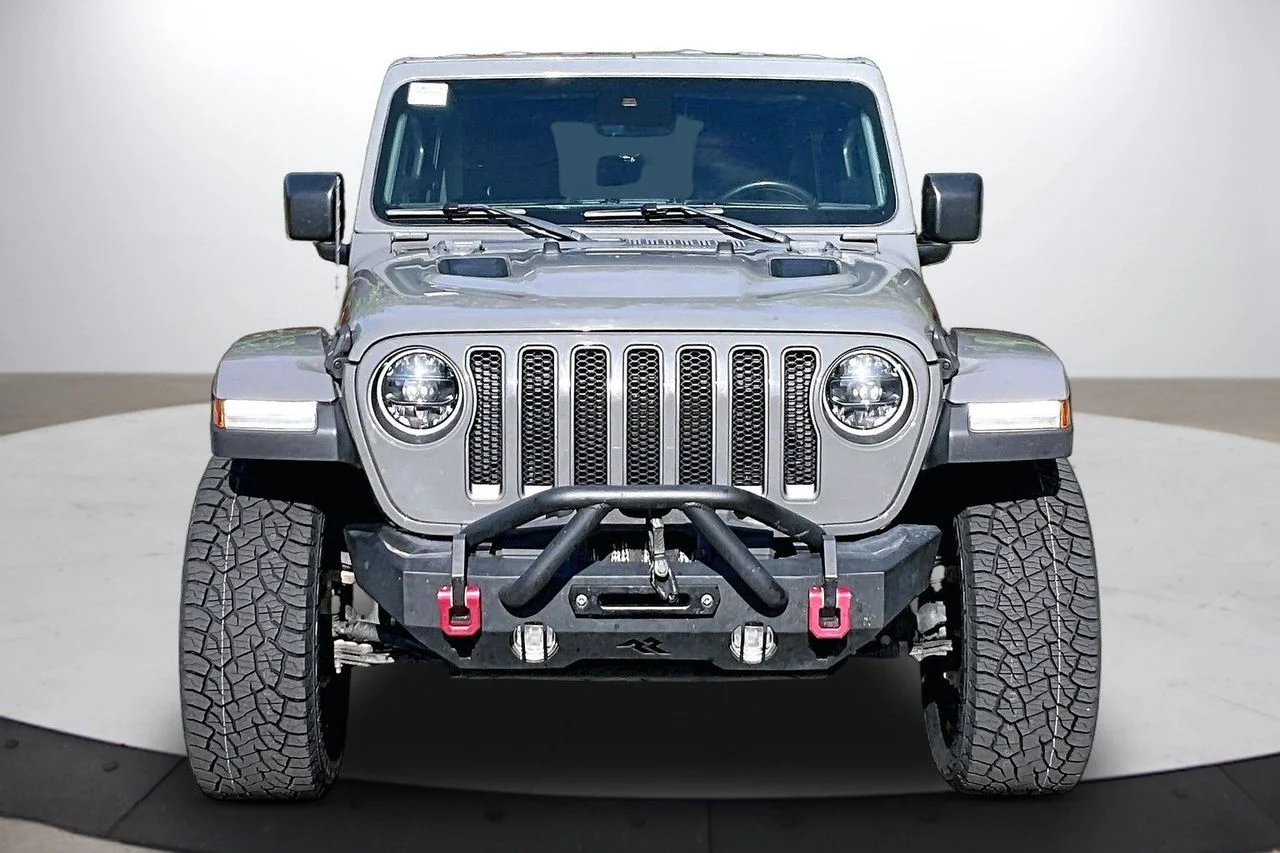 Used 2023 Gray Jeep Rubicon image 3