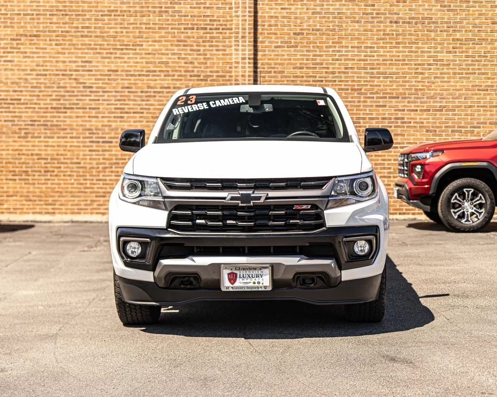 Used 2022 White Chevrolet Z71 image 2