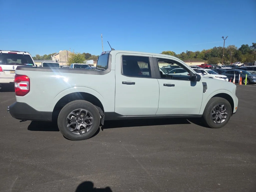 Used 2024 Green Ford XLT image 15