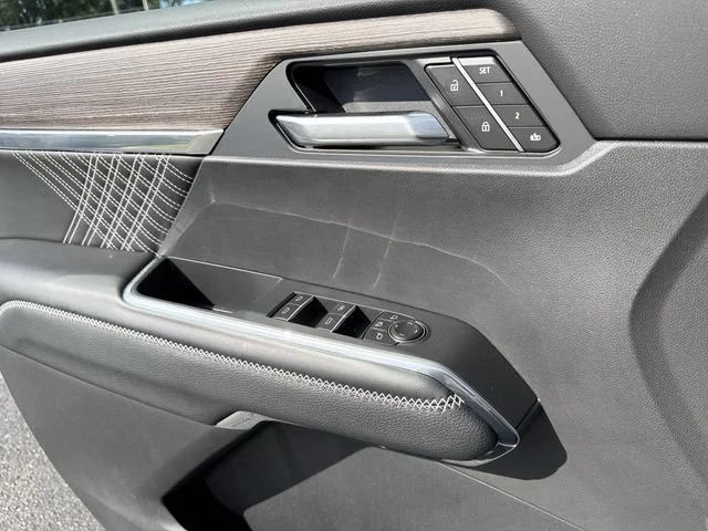 New 2026 Summit White GMC Denali image 25